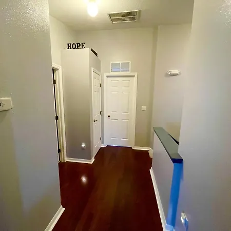 Cozy Oasis Near Disney! 4 Bedroom 3 Bath Townhouse! Kissimmee Exterior foto